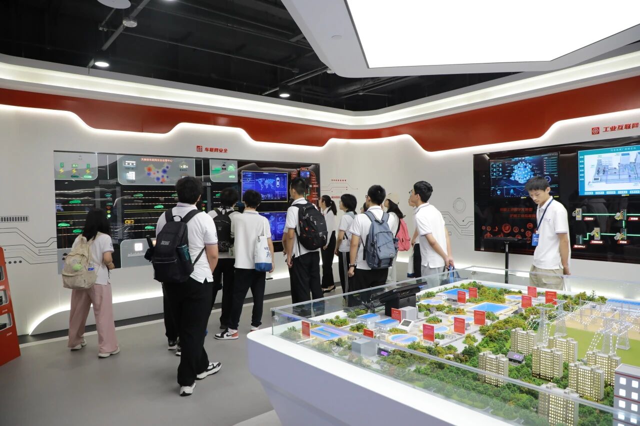 微信图片_2025-11-27_213210_247.jpg 微信图片_2025-11-27_213210_247.jpg