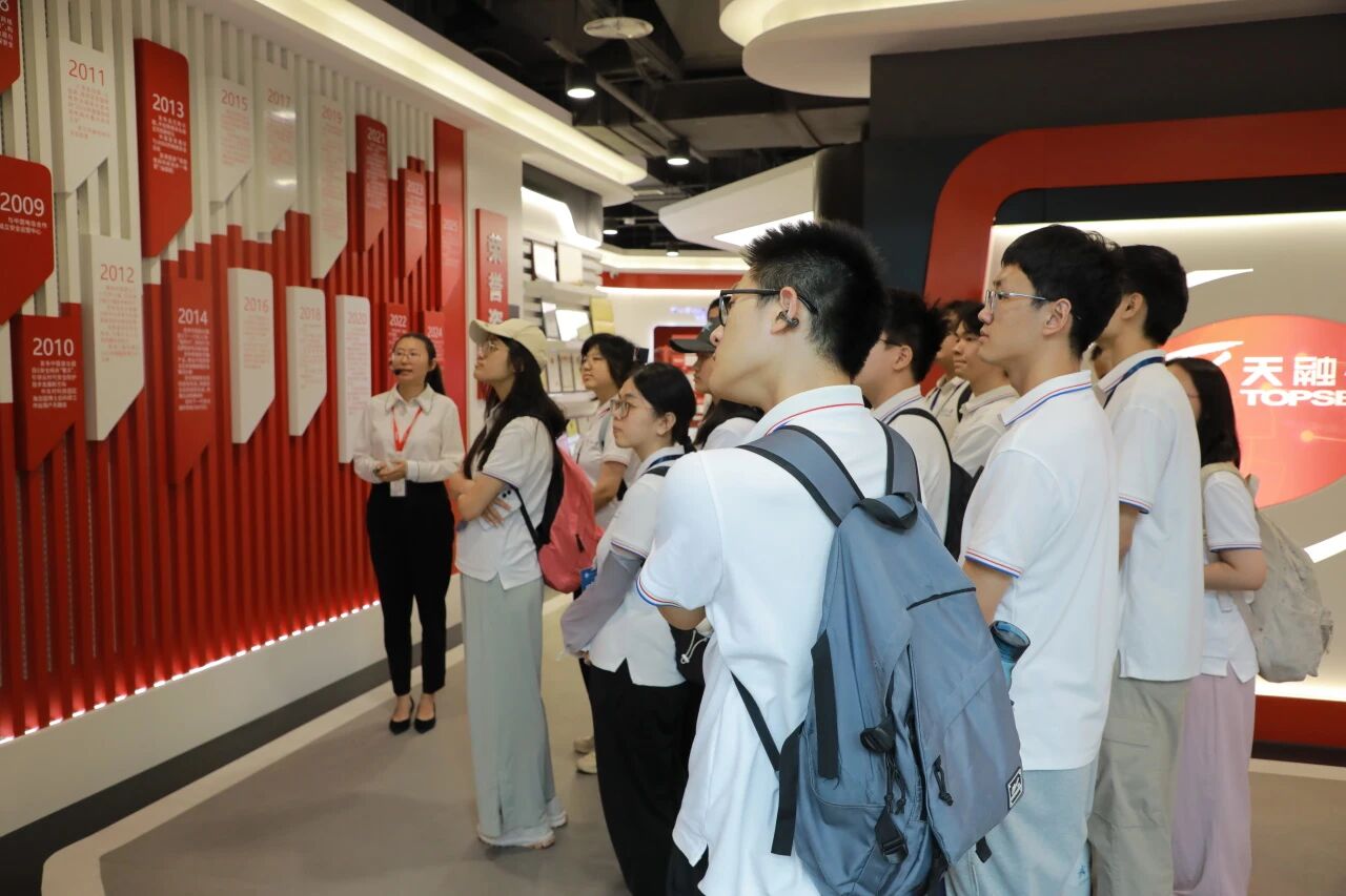 微信图片_2025-11-27_213151_206.jpg 微信图片_2025-11-27_213151_206.jpg