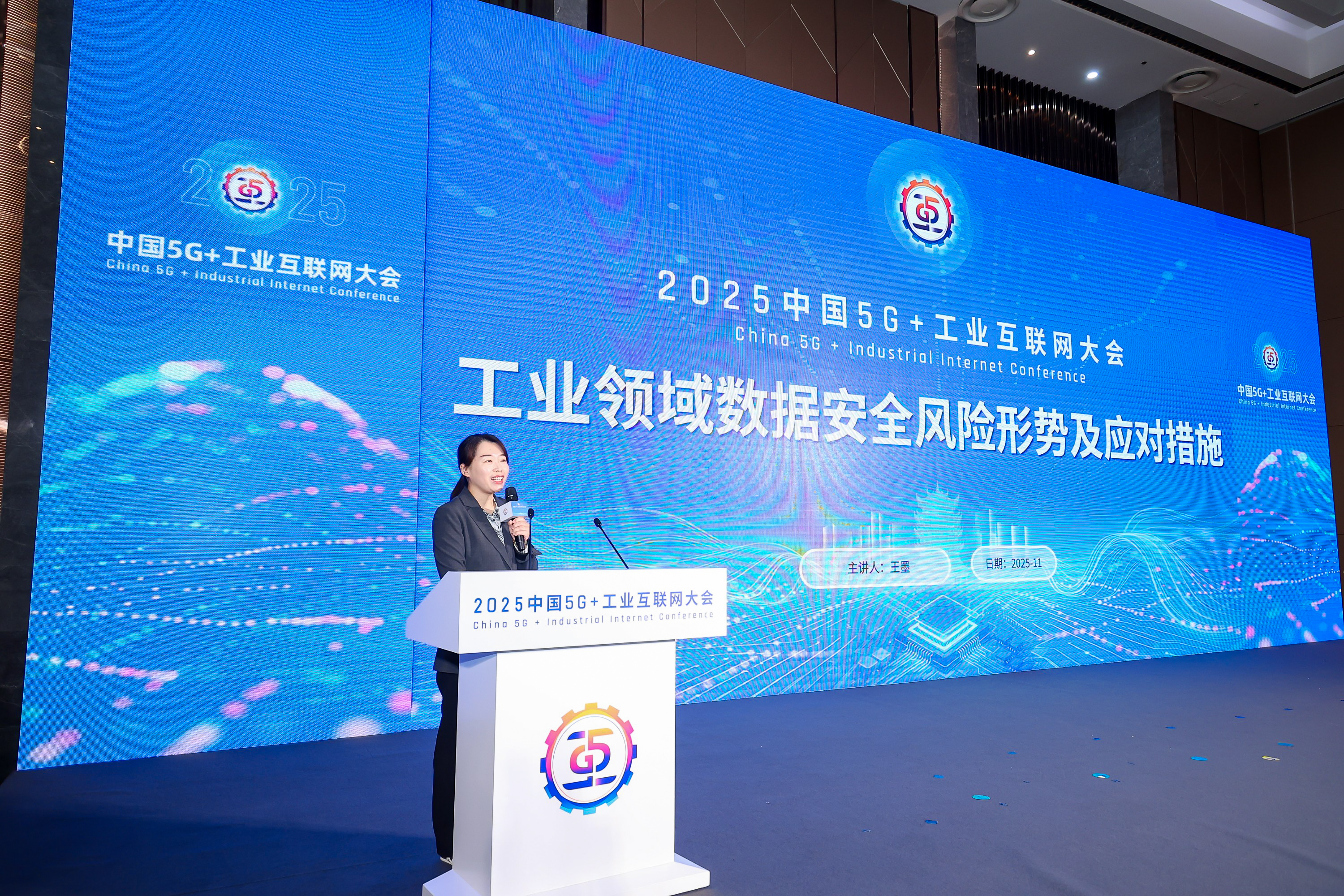 S62A5174-opq4147066780.jpg S62A5174-opq4147066780.jpg