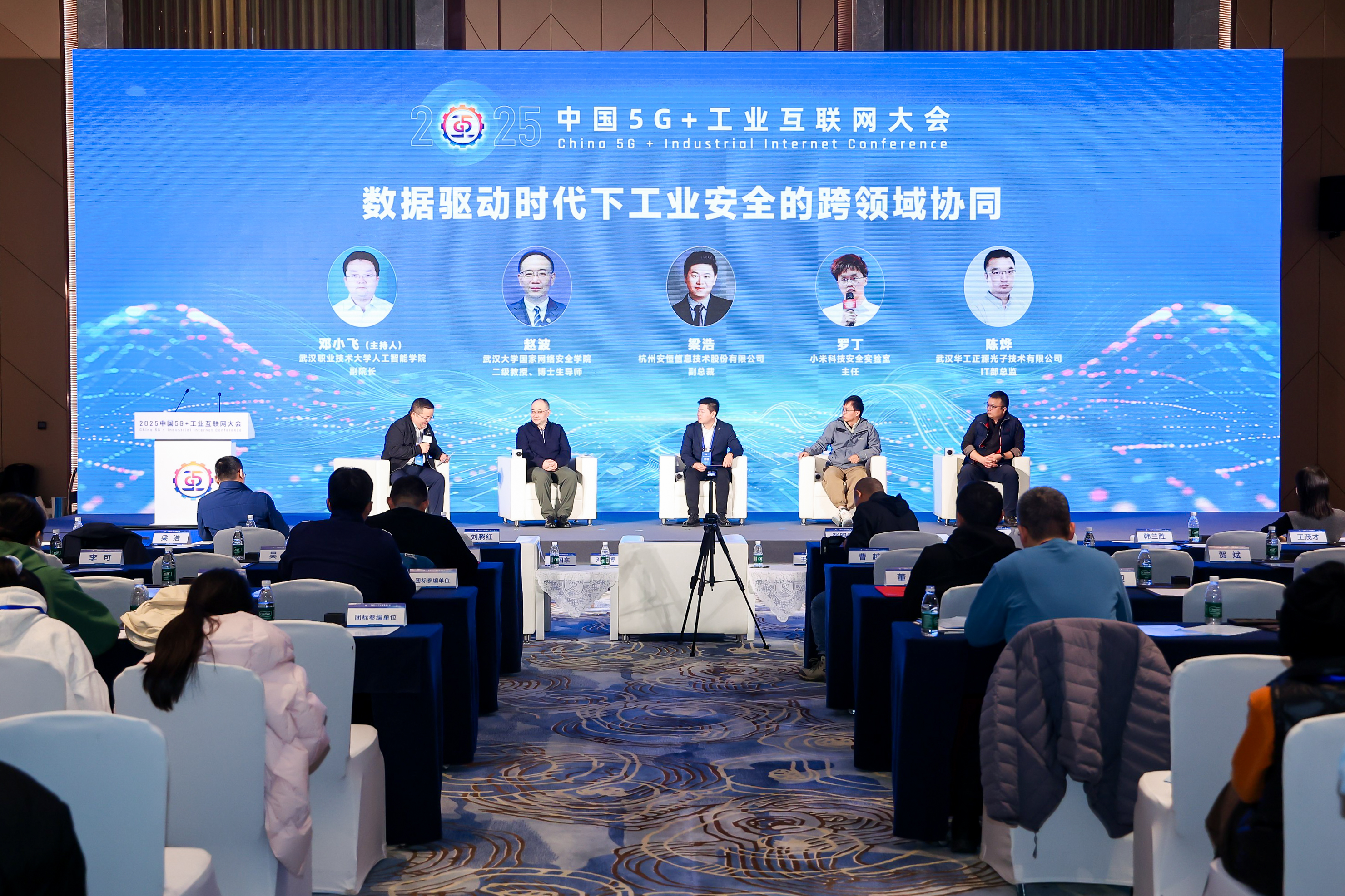 S62A5736-opq4147650097.jpg S62A5736-opq4147650097.jpg